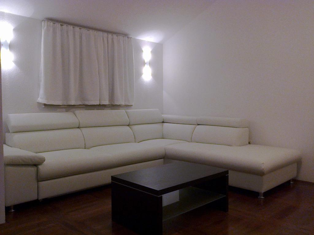 Apartments Milka トロギール 部屋 写真